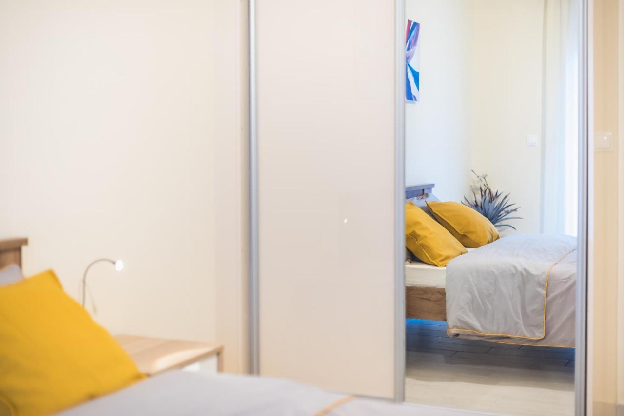 Athens Studio Bagian luar foto
